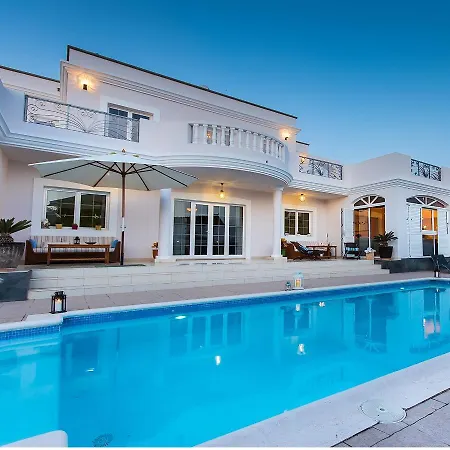 Costa Golf Villa *
